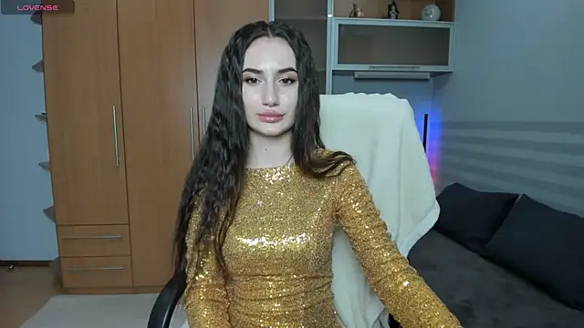 MiraaLes online show from April 2026 07:58:01 PM