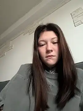 FionaMurr online show from April 2026 12:05:02 AM