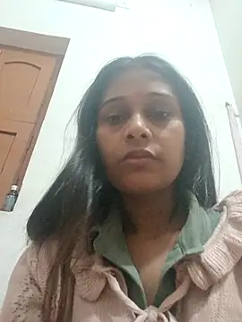 nehakapoor89 online show from February 2026 04:03:02 PM