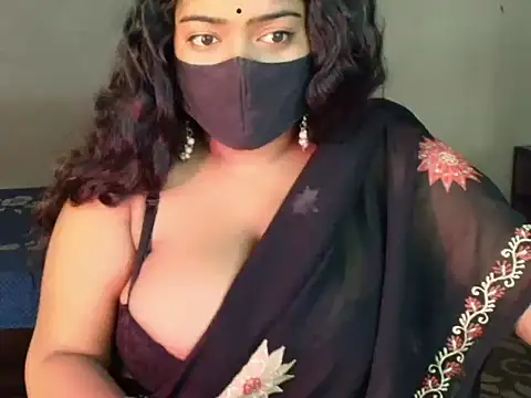 HEZALNUT online show from February 2026 02:12:02 AM