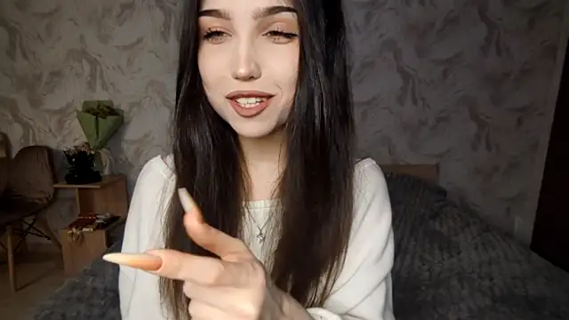 Qwami Amie online show from March 2026 03:05:01 PM