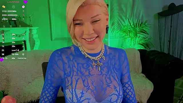 Lindsi Luvviv online show from April 2026 04:34:02 PM