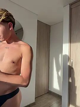 charming twink online show from January 2026 09:50:02 PM