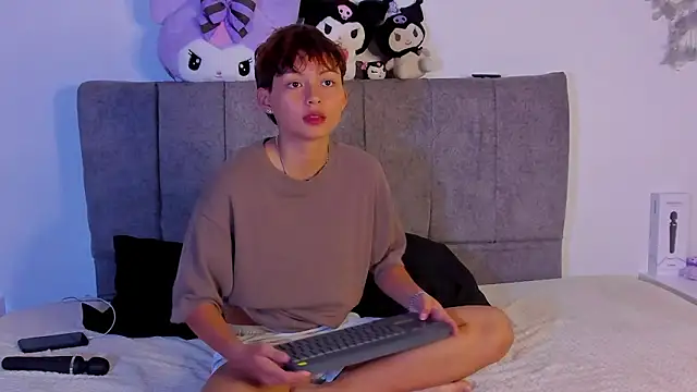 tefi meow  online show from March 2026 02:01:01 PM