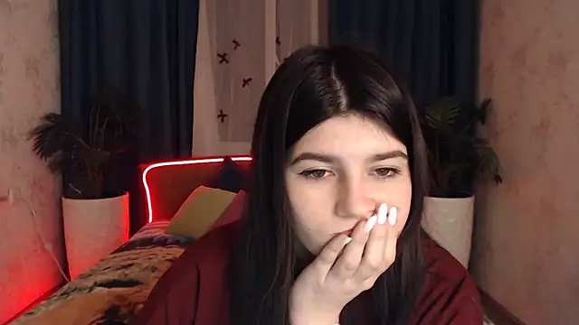 KisaModel online show from February 2026 01:14:01 PM