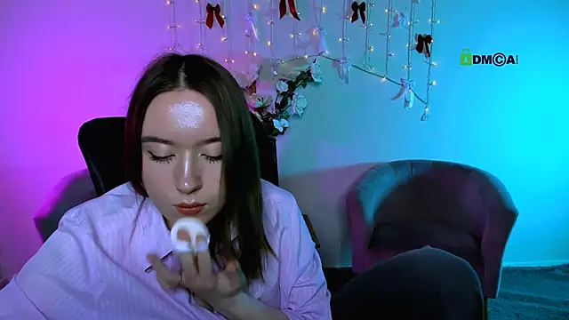 kimiko shine online show from February 2026 12:53:02 PM