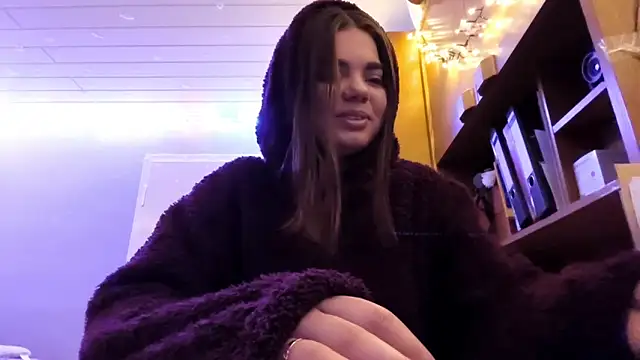 Snapshot of Mona_Slearys chatting on December 2025 11:34:02 PM Mona Slearys online show from December 2025 11:34:02 PM