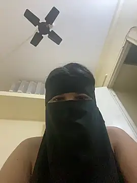 Snapshot of sara___fun chatting on February 2026 07:10:02 PM sara fun online show from February 2026 07:10:02 PM