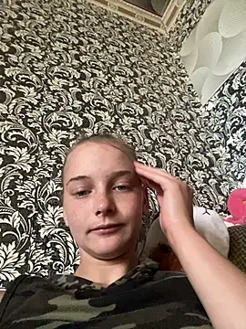 Snapshot of Barbika19 chatting on June 2026 03:07:02 PM Barbika19 online show from June 2026 03:07:02 PM