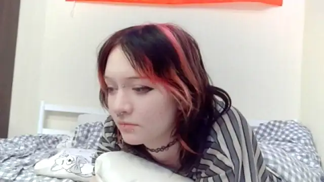 Snapshot of Shine_Luna chatting on February 2026 05:07:02 PM Shine Luna online show from February 2026 05:07:02 PM