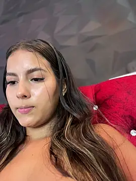 Valeria-escobar online show from April 2026 06:10:01 PM