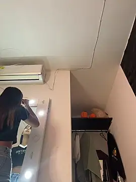 Valeria-escobar online show from May 2026 11:39:02 AM