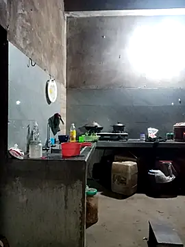 little-effy online show from February 2026 10:09:01 PM