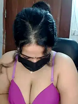 nosrat014 online show from April 2026 08:37:02 AM