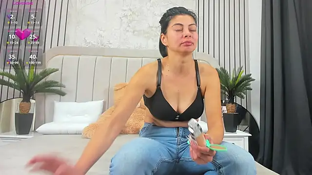 DaryaRee online show from January 2026 05:44:02 AM