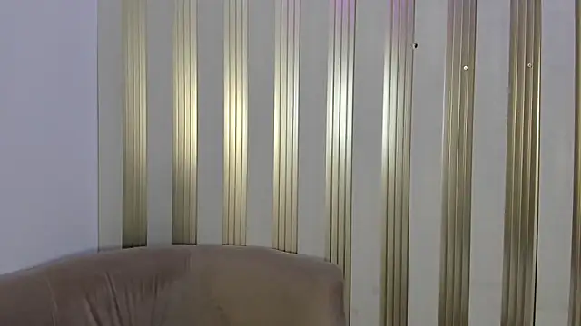 amber  moon  online show from January 2026 11:37:01 AM