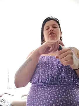 Divine Pouvoir online show from February 2026 07:40:01 PM