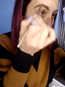 Moolly Evanz online show from April 2026 02:56:01 PM