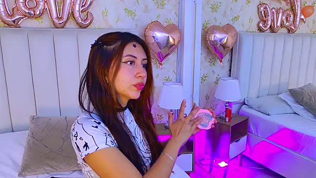 Celeste Clarke online show from February 2026 07:54:02 PM