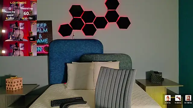 Sunny River online show from April 2026 12:11:02 PM