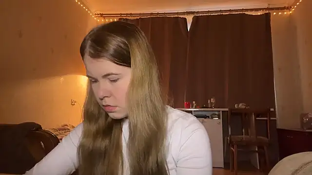 MaevAmy online show from January 2026 11:48:02 AM