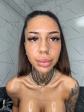 KatelynBelle online show from April 2026 09:35:01 PM