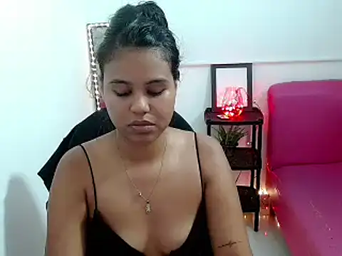 Snapshot of Shawnycarson chatting on June 2026 06:14:01 PM Shawnycarson online show from June 2026 06:14:01 PM