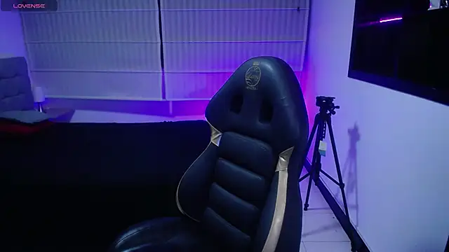 Kendall fox x online show from December 2025 08:13:01 PM