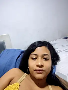 Snapshot of DAFNNEE_HOT chatting on February 2026 10:58:02 PM DAFNNEE HOT online show from February 2026 10:58:02 PM