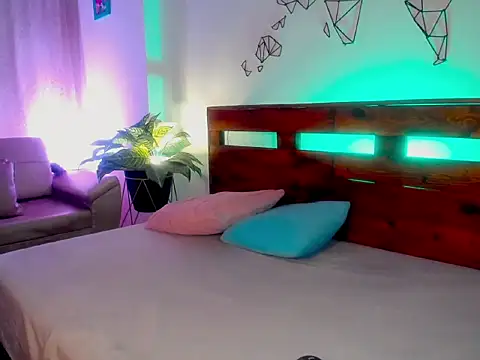 Catalinajoyful online show from March 2026 03:35:02 AM