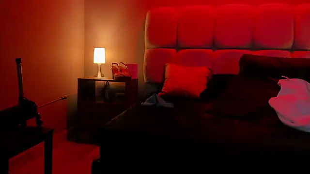 veromilff online show from March 2026 02:04:02 AM