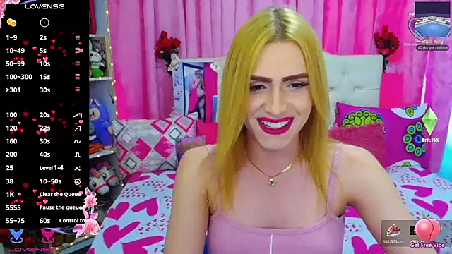 Snapshot of golden_girl01 chatting on May 2026 07:41:01 PM golden girl01 online show from May 2026 07:41:01 PM