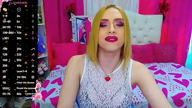 Snapshot of golden_girl01 chatting on May 2026 06:16:02 PM golden girl01 online show from May 2026 06:16:02 PM