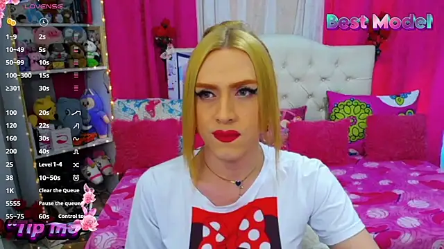 Snapshot of golden_girl01 chatting on June 2026 04:38:02 PM golden girl01 online show from June 2026 04:38:02 PM
