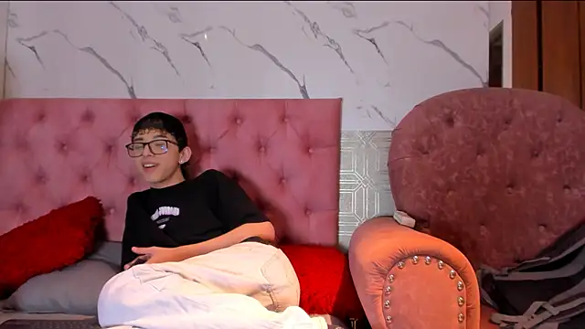 double temptation2 online show from December 2025 08:03:02 PM