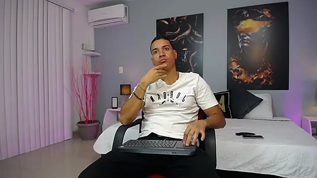 Perseuz369 online show from March 2026 01:39:01 PM