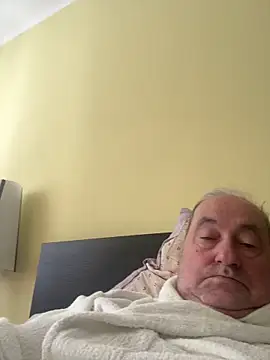 Snapshot of csikar chatting on April 2026 07:41:01 AM csikar online show from April 2026 07:41:01 AM