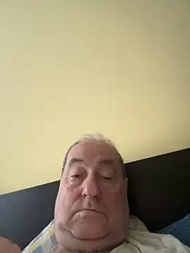 Snapshot of csikar chatting on May 2026 05:02:02 AM csikar online show from May 2026 05:02:02 AM