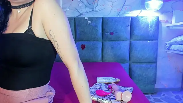 Victoria01  online show from February 2026 03:03:02 AM