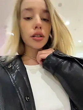 Snapshot of sssativa_more chatting on May 2026 02:20:02 AM sssativa more online show from May 2026 02:20:02 AM