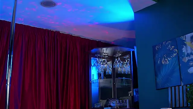 Snapshot of AstridVex chatting on January 2026 07:37:02 PM AstridVex online show from January 2026 07:37:02 PM