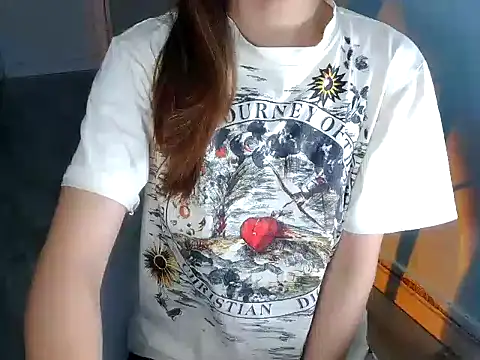 Snapshot of Chichi_86 chatting on May 2026 03:38:01 PM Chichi 86 online show from May 2026 03:38:01 PM