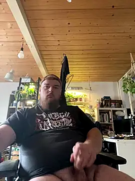 YoursxTruly online show from January 2026 10:39:02 AM