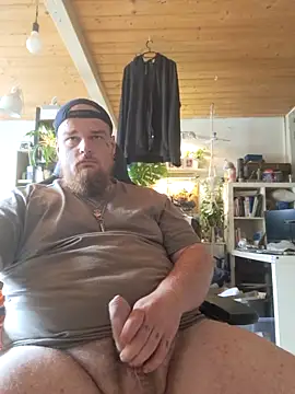 YoursxTruly online show from June 2026 01:12:02 PM