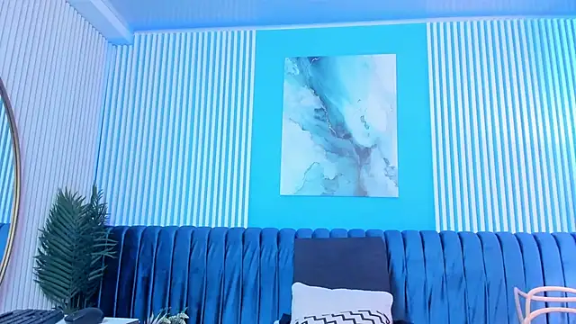 dahianeconnor online show from March 2026 12:23:01 PM