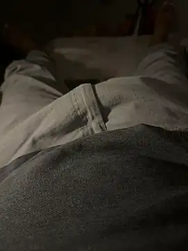 Night outcam online show from February 2026 10:09:01 PM