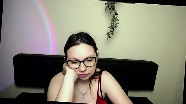 Snapshot of LiliaErmi chatting on April 2026 06:22:01 AM LiliaErmi online show from April 2026 06:22:01 AM