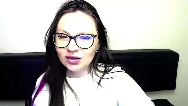 Snapshot of LiliaErmi chatting on May 2026 09:16:02 AM LiliaErmi online show from May 2026 09:16:02 AM