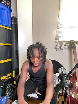 YourLittleBoyfriend online show from February 2026 08:48:02 PM