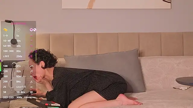 Mary  Du online show from February 2026 07:23:02 PM